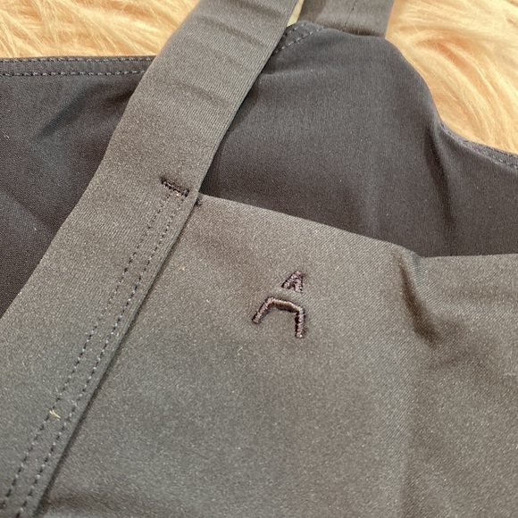 NWOT ADAY Shadow Lighten Up Sports Bra sz XS - Picture 10 of 11